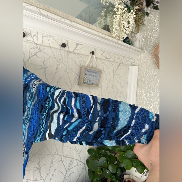 Vintage COOGI Sweater🌊🥶🐳 - Picture 10 of 10